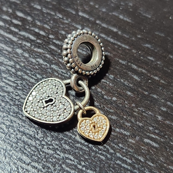 💛 Cute heart silver 🩶 and gold love locks Pandora charm with bag 💫 - Picture 7 of 12